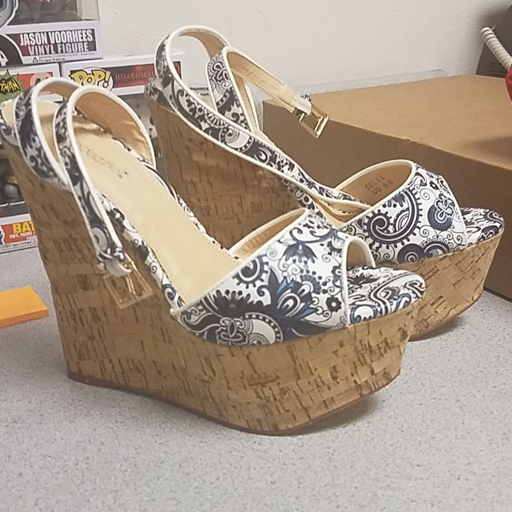 Platform wedges
